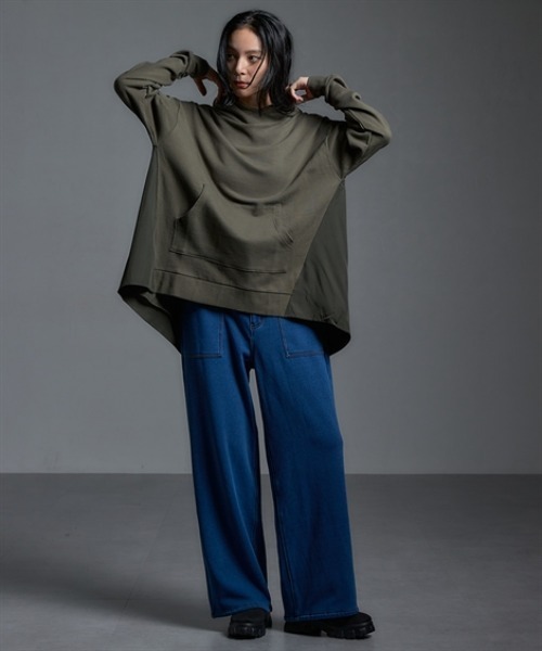 Soiunique（スワユニーク）の「異素材切替バックタックデザインパーカー ［Soiunique］（パーカー・レディース・ネイビー系/ブラック系/カーキ系・M/L/LL）」の10枚目の写真