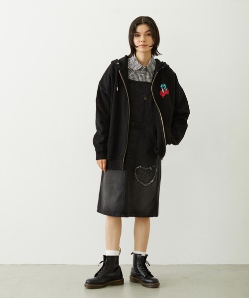 MILKFED.(ミルクフェド)の「MELTY CHERRY WIDE ZIP UP HOODIE(パーカー・レディース・オフホワイト/ライトブルー/ブラック・L/M)」の6枚目の写真