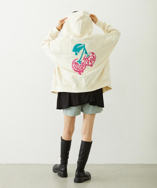 MILKFED.(ミルクフェド)の「MELTY CHERRY WIDE ZIP UP HOODIE(パーカー・レディース・オフホワイト/ライトブルー/ブラック・L/M)」の18枚目の写真