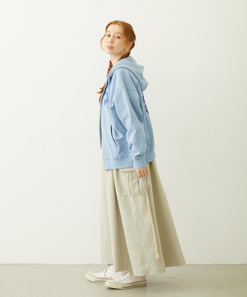 MILKFED.(ミルクフェド)の「MELTY CHERRY WIDE ZIP UP HOODIE(パーカー・レディース・オフホワイト/ライトブルー/ブラック・L/M)」の22枚目の写真