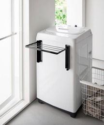 tower（タワー）の「tower（タワー）使いやすい高さに開くマグネット洗濯機横折り畳み棚（ランドリーグッズ）」