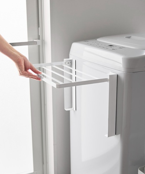 tower（タワー）の「tower（タワー）使いやすい高さに開くマグネット洗濯機横折り畳み棚（ランドリーグッズ・レディース・ホワイト/ブラック・ONE SIZE）」の12枚目の写真