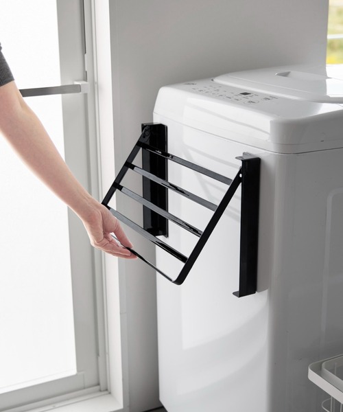tower（タワー）の「tower（タワー）使いやすい高さに開くマグネット洗濯機横折り畳み棚（ランドリーグッズ・レディース・ホワイト/ブラック・ONE SIZE）」の18枚目の写真