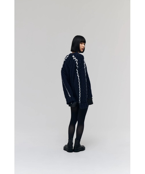 FELICITY(フェリシティ)の「Over Fisherman Knit Tops(ニット/セーター・レディース・アイボリー/ネイビー・2)」の13枚目の写真