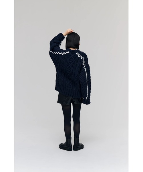 FELICITY(フェリシティ)の「Over Fisherman Knit Tops(ニット/セーター・レディース・アイボリー/ネイビー・2)」の14枚目の写真
