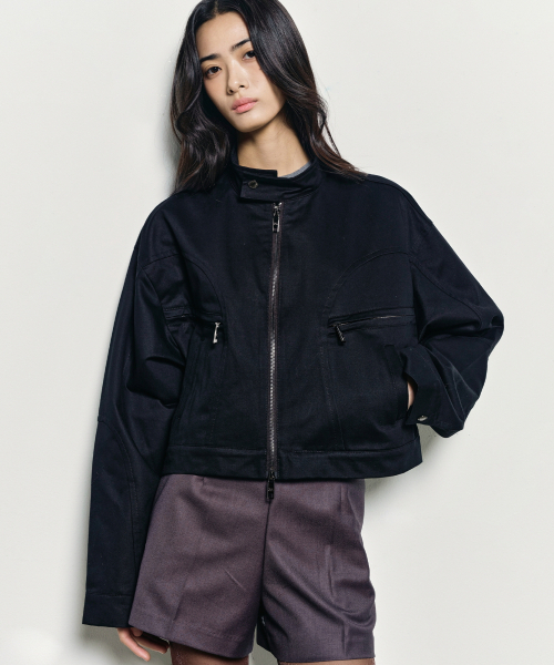 NICK&NICOLE(ニックアンドニコール)の「DENIM CROP UTILITY JACKET_BLACK(ナイロンジャケット・レディース・ブラック・FREE)」の2枚目の写真