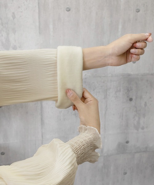 Miniministore(ミニミニストア)の「裏起毛シャーリングブラウス韓国風トップス(シャツ/ブラウス・レディース・ブラック/ベージュ/ホワイト・FREE)」の22枚目の写真