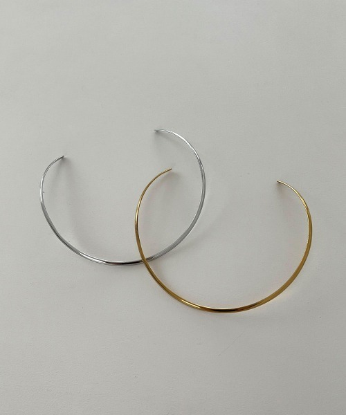 CEMONEMO（セモネモ）の「【金属アレルギー対応】ラウンドフォルム ネックカフ チョーカー / サージカルステンレス（チョーカー・レディース・シルバー/ゴールド・FREE）」の4枚目の写真