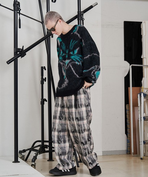 SeeSew(シーソー)の「【UNISEX】NEKOMATA SHAGGY KNIT/ネコマタシャギーニット(ニット/セーター・メンズ・ブラック/グレー・M/L)」の3枚目の写真