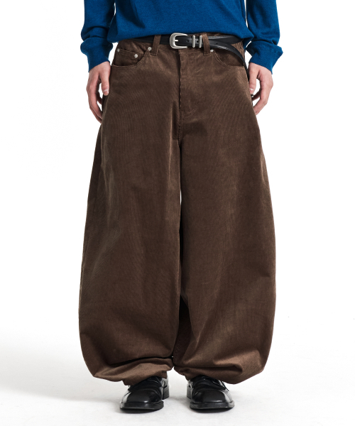 KICHUL(キチョル)の「CORD DUROY BALLOON PANTS (BROWN)(その他パンツ・レディース・その他・X-SMALL/SMALL/MEDIUM/LARGE)」の1枚目の写真