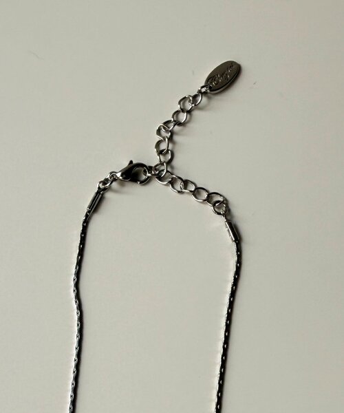 Chez toi（シェトワ）の「変形ぷっくり大小プレートネックレス（ネックレス・レディース・シルバー/ゴールド・FREE）」の7枚目の写真