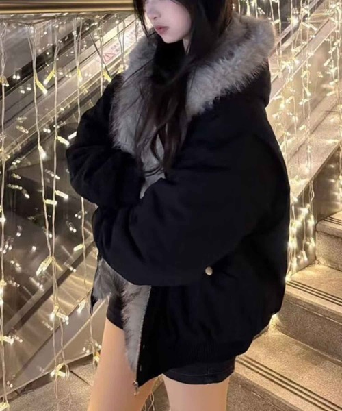 HALEY PESCA(ヘーリーペスカ)の「HALEY PESCA/インナーファーボリュームブルゾン(その他アウター・レディース・ブラック/グレー・MEDIUM/SMALL)」の3枚目の写真