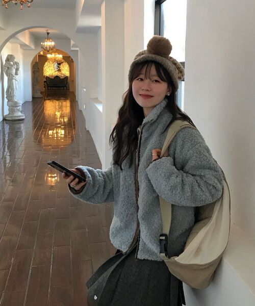 MICANE(ミケーネ)の「カルシーシアリングジップアップジャンパー(その他アウター・レディース・スカイブルー/ブラック・X-LARGE/LARGE/MEDIUM/SMALL)」の16枚目の写真