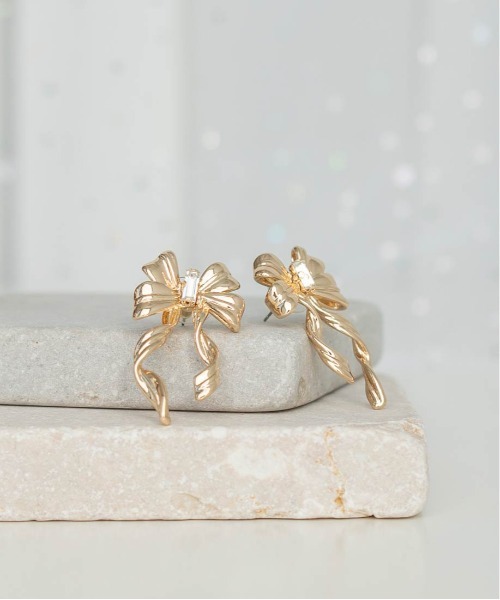 RANDA（ランダ）の「【Holiday Collection】リボンモチーフピアス（ピアス（両耳用）・レディース・シルバー/ゴールド・FREE）」の3枚目の写真