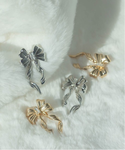 RANDA（ランダ）の「【Holiday Collection】リボンモチーフピアス（ピアス（両耳用）・レディース・シルバー/ゴールド・FREE）」の9枚目の写真