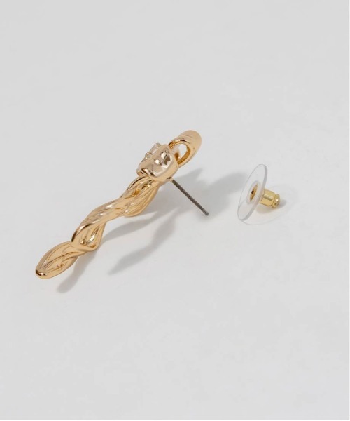 RANDA（ランダ）の「【Holiday Collection】リボンモチーフピアス（ピアス（両耳用）・レディース・シルバー/ゴールド・FREE）」の10枚目の写真