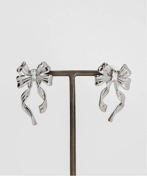 RANDA（ランダ）の「【Holiday Collection】リボンモチーフピアス（ピアス（両耳用）・レディース・シルバー/ゴールド・FREE）」の13枚目の写真