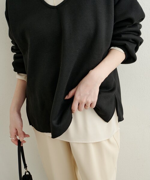 Omekashi（オメカシ）の「サテンTブラウス（シャツ/ブラウス・レディース・オフホワイト/アイボリー/ブラック・FREE）」の14枚目の写真