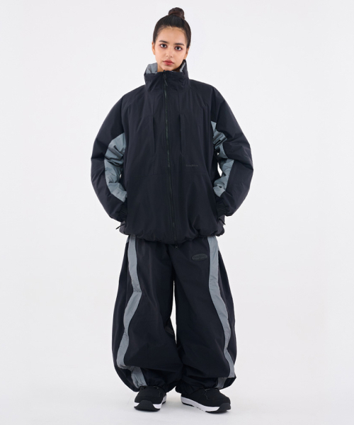 DOLL OUTERWEAR（ドラ アウターウェア）の「[DOLL x DUMDIDUM] 2526 リバーシブルティロパディングジャケット&パンツセット BLACK 男女共用（セットアップ・レディース・その他・SMALL/MEDIUM/LARGE/X-LARGE）」の2枚目の写真