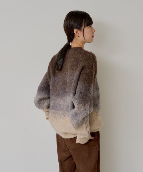WHIMSIC(ウィムジック)の「【UNISEX】フェイデッドニットプルオーバー(ニット/セーター・レディース・ブルー/ブラウン・FREE)」の5枚目の写真