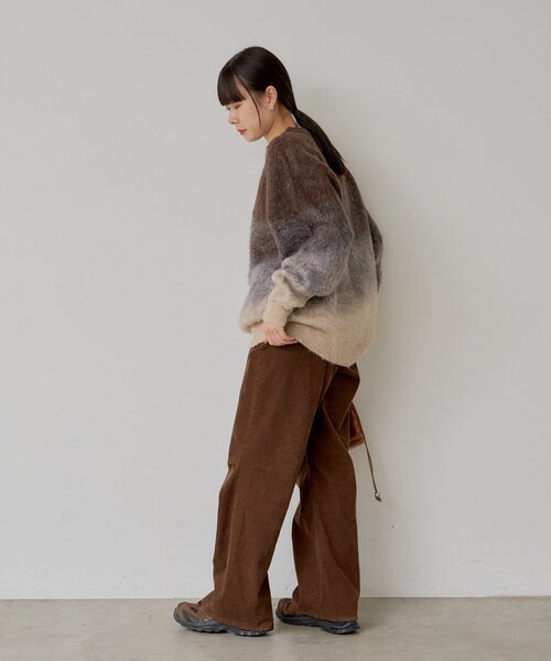 WHIMSIC(ウィムジック)の「【UNISEX】フェイデッドニットプルオーバー(ニット/セーター・レディース・ブルー/ブラウン・FREE)」の9枚目の写真