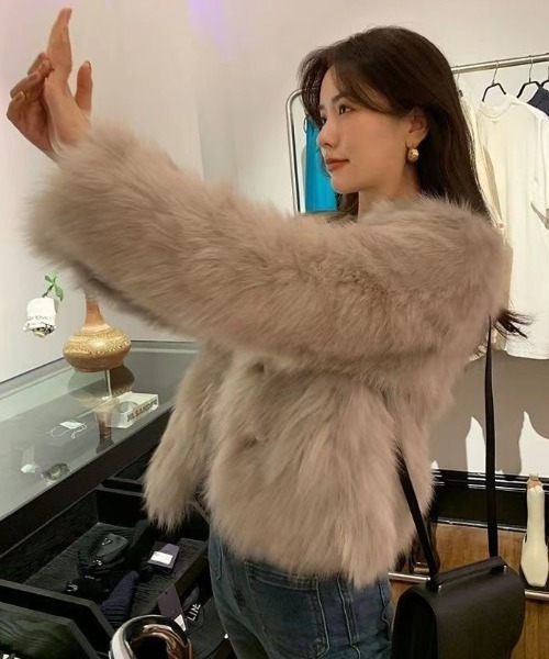 gossip！ロサンゼルス（ゴシップロサンゼルス）の「フェミニンファージャケット［韓国ファッション］（ノーカラージャケット・レディース・グレー/ホワイト・M/S）」の14枚目の写真