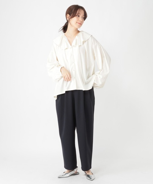 studio CLIP（スタディオクリップ）の「ゆるテーパードパンツ[プチ・プラスサイズあり]《オケージョン2026SS》（その他パンツ・レディース・ベージュ/ネイビー・MEDIUM/LARGE/ﾌﾘｰ(L)/PF）」の3枚目の写真