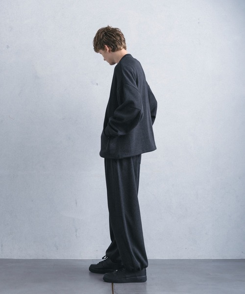 +phenix（プラスフェニックス）の「【WEB・直営店限定】+phenix(プラスフェニックス)CREW NECK FLEECE SHIRT クルーネック フリースシャツ（スウェット・メンズ・ブラック/チャコール・M/XL/L）」の9枚目の写真