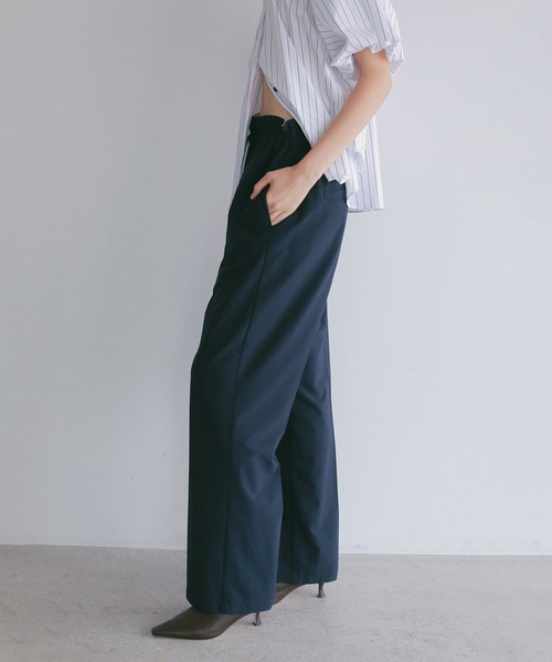 MANOF(マノフ)の「WAIST GATHER PANTS(その他パンツ・レディース・ネイビー/ベージュ・M/S)」の1枚目の写真