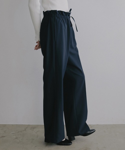 MANOF(マノフ)の「WAIST GATHER PANTS(その他パンツ・レディース・ネイビー/ベージュ・M/S)」の8枚目の写真