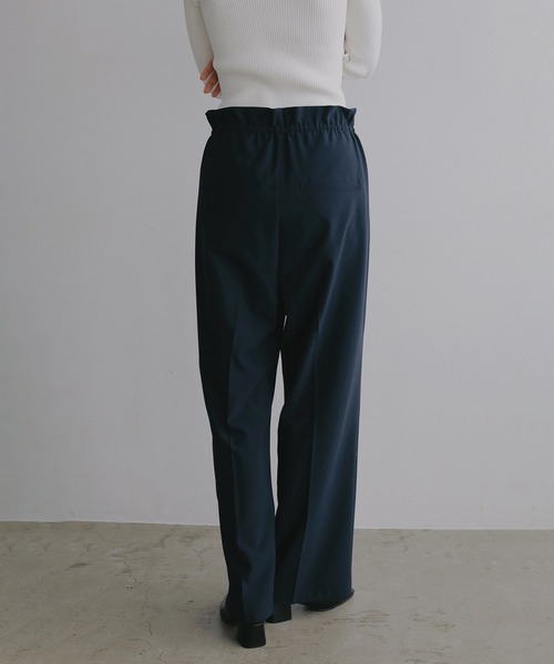 MANOF(マノフ)の「WAIST GATHER PANTS(その他パンツ・レディース・ネイビー/ベージュ・M/S)」の10枚目の写真
