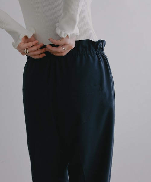 MANOF(マノフ)の「WAIST GATHER PANTS(その他パンツ・レディース・ネイビー/ベージュ・M/S)」の12枚目の写真