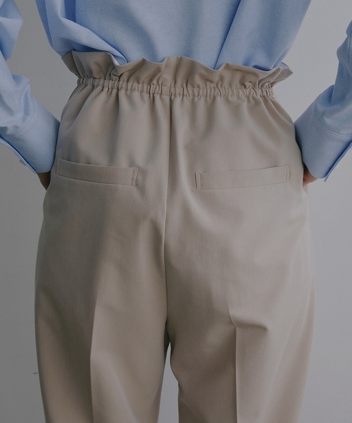 MANOF(マノフ)の「WAIST GATHER PANTS(その他パンツ・レディース・ネイビー/ベージュ・M/S)」の5枚目の写真