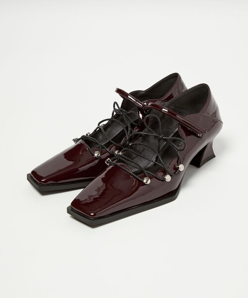 SY UNITED ARROWS(シーユナイテッドアローズ)の「<SY>スカラップレースアップ パンプス45↑(パンプス・レディース・ブラック/ゴールド/ワインレッド・25cm/24.5cm/24cm/23.5cm/23cm/22.5cm/22cm)」の4枚目の写真