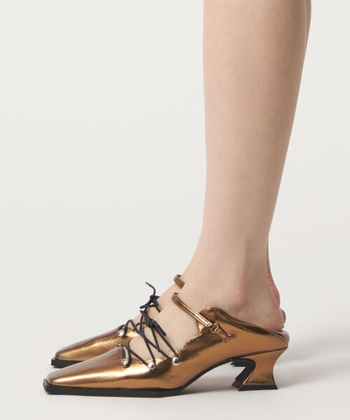 SY UNITED ARROWS(シーユナイテッドアローズ)の「<SY>スカラップレースアップ パンプス45↑(パンプス・レディース・ブラック/ゴールド/ワインレッド・25cm/24.5cm/24cm/23.5cm/23cm/22.5cm/22cm)」の18枚目の写真