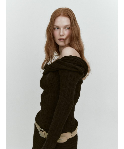 ASURA(アスラ)の「REVERSE OFF SHOULDER KNIT (BLACK)(ニット/セーター・レディース・その他・ONE SIZE)」の3枚目の写真