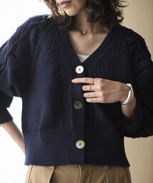 Firsthand | Firsthand/ファーストハンド バリエーション釦 ボリュームスリーブ ケーブル ニット カーディガン(カーディガン/ボレロ)