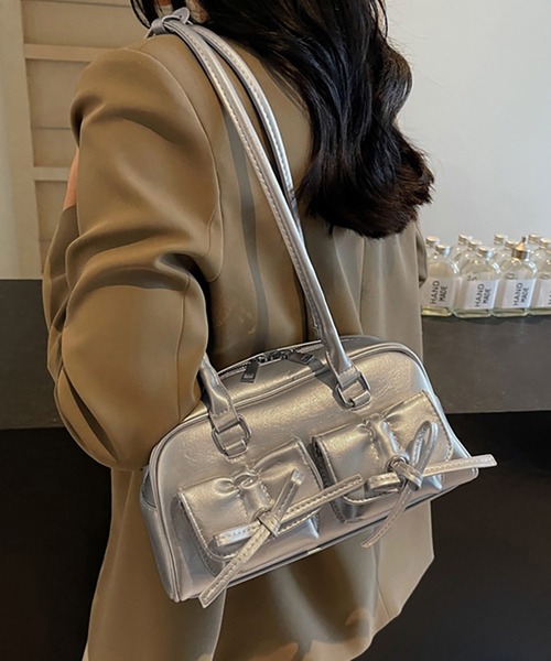 Doux Belle(ドゥーベル)の「フロントバックル付きスクエア型ハンドバッグ(ハンドバッグ・レディース・オフホワイト/ピンク/シルバー/ワインレッド/ブラック/ブラウン・FREE)」の7枚目の写真