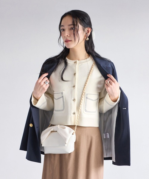 VIS(ビス)の「ステッチワークニットジャケット(カーディガン/ボレロ・レディース・ネイビー/キャメル/オフホワイト・FREE)」の19枚目の写真