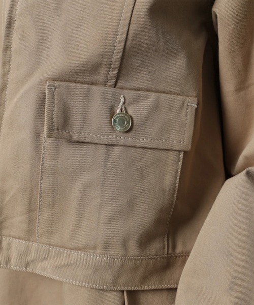 Apuweiser-riche(アプワイザーリッシェ)の「ステンカラーデニムブルゾン(その他アウター・レディース・ネイビー/キャメル・2/1)」の4枚目の写真