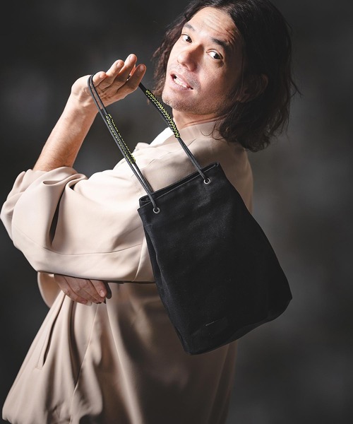 PUBLIC TOKYO（パブリックトウキョウ）の「レザー巾着ショルダーバッグ