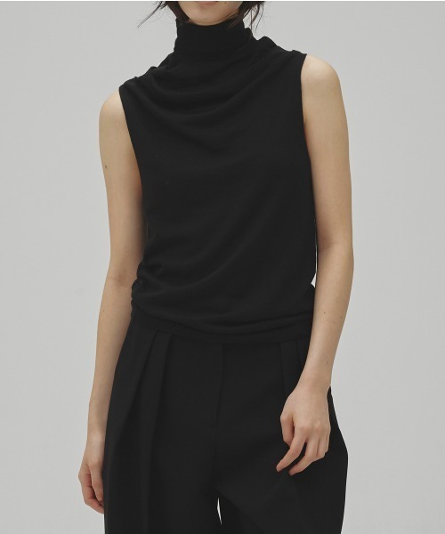 TODAYFUL(トゥデイフル)の「Highneck Drape Tanktop(タンクトップ・レディース・キャメル/チャコールグレー/ブラック・FREE)」の8枚目の写真
