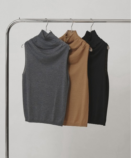 TODAYFUL(トゥデイフル)の「Highneck Drape Tanktop(タンクトップ・レディース・キャメル/チャコールグレー/ブラック・FREE)」の13枚目の写真