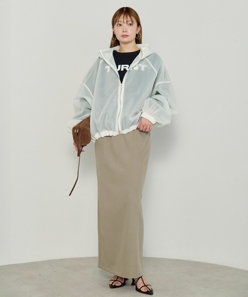 enhaut（アンオート）の「シアーダンボール ジップパーカー（パーカー・レディース・ホワイト/ブラック/グレイッシュベージュ・FREE）」の12枚目の写真