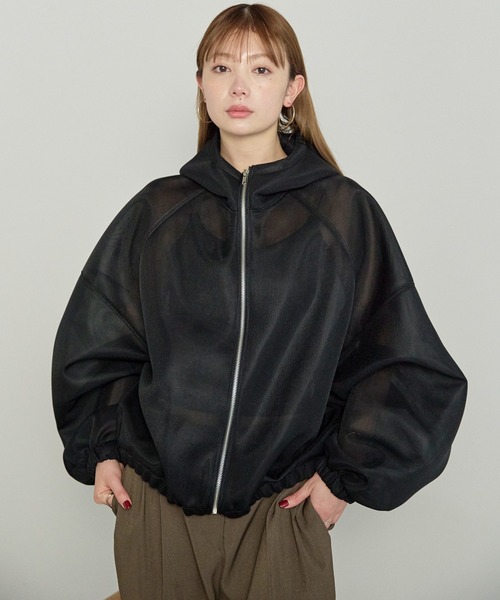 enhaut（アンオート）の「シアーダンボール ジップパーカー（パーカー・レディース・ホワイト/ブラック/グレイッシュベージュ・FREE）」の16枚目の写真