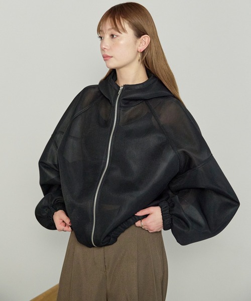 enhaut（アンオート）の「シアーダンボール ジップパーカー（パーカー・レディース・ホワイト/ブラック/グレイッシュベージュ・FREE）」の17枚目の写真