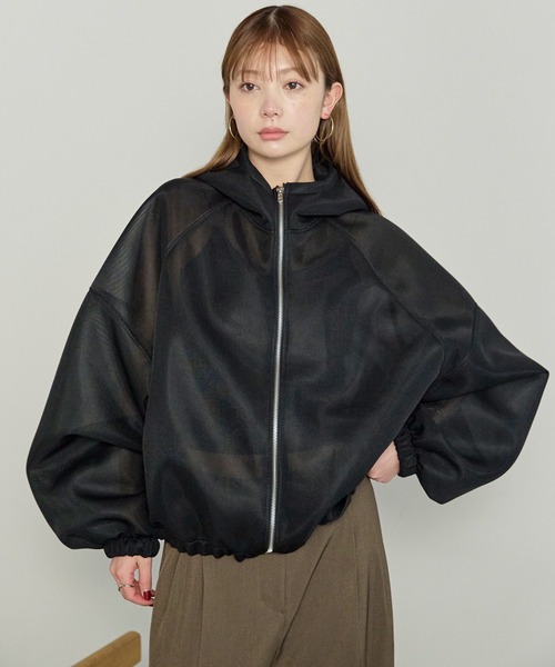 enhaut（アンオート）の「シアーダンボール ジップパーカー（パーカー・レディース・ホワイト/ブラック/グレイッシュベージュ・FREE）」の18枚目の写真