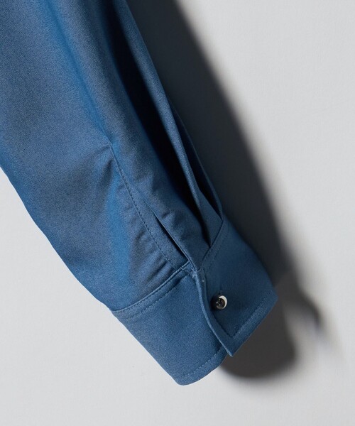 A DAY IN THE LIFE UNITED ARROWS(アデイインザライフユナイテッドアローズ)の「デニムライク ボウタイ バンドカラーブラウス <A DAY IN THE LIFE>(シャツ/ブラウス・レディース・コバルトブルー/ネイビー・FREE)」の6枚目の写真