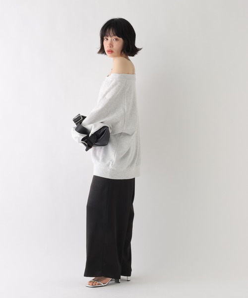BAYFLOW（ベイフロー）の「[WEB限定]ルーズ2WAYオフショルスウェット（スウェット・レディース・グレー/オフホワイト/ベージュ/ブラック/ピンク・FREE）」の22枚目の写真