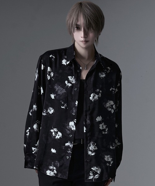 CavariA（キャバリア）の「『CavariA/キャバリア』花柄シャツ 長袖（シャツ/ブラウス・メンズ・ブラック/ブラック系1/ブラック系2・M/L）」の3枚目の写真